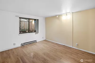 710 N 160th Street #B112, Shoreline, WA 98133 - Photo 11