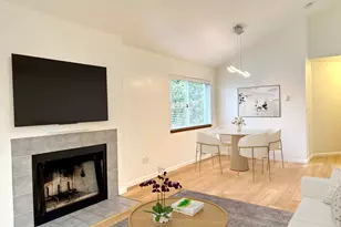 12043 Bartlett Ave NE, Seattle, WA 98125 - Photo 5