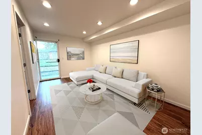 12043 Bartlett Avenue NE, Seattle, WA 98125 - Photo 13