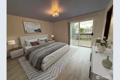 12043 Bartlett Avenue NE, Seattle, WA 98125 - Photo 9