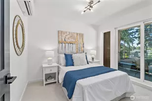 10752 Interlake Ave N, Seattle, WA 98133 - Photo 15