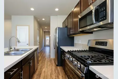 1033 Banyan Street, Bremerton, WA 98310 - Photo 9