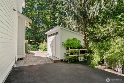 18235 NE 196th Court, Woodinville, WA 98077 - Photo 29