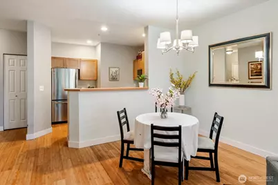 12712 Admiralty Way #E203, Everett, WA 98204 - Photo 5