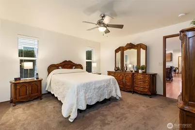 24129 NE 112th Lane #151, Redmond, WA 98053 - Photo 9