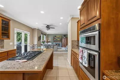 11215 29th Street SE, Lake Stevens, WA 98258 - Photo 7