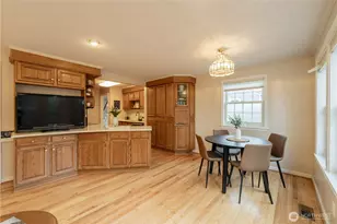 7046 55th Ave NE, Seattle, WA 98115 - Photo 13