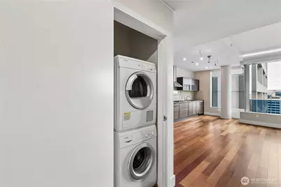 737 Olive Way #2809, Seattle, WA 98101 - Photo 7