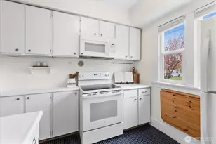 2857 NW 73rd St, Seattle, WA 98117 - Photo 13