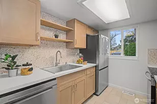 25111 118th Ct SE, Kent, WA 98030 - Photo 9