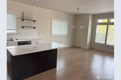 15227 51st Avenue S, Tukwila, WA 98188 - Photo 5