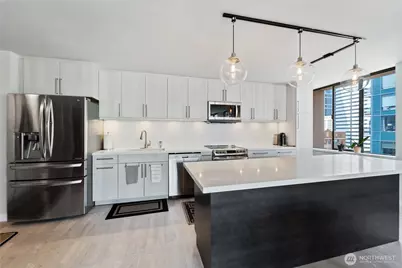 1120 8th Avenue #1203, Seattle, WA 98101 - Photo 3