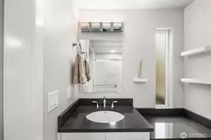 1729 18th Ave, Seattle, WA 98122 - Photo 25