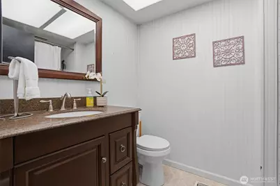 729 NE Pinecrest Drive, Bremerton, WA 98311 - Photo 23