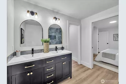 13046 15th Avenue NE, Seattle, WA 98125 - Photo 15