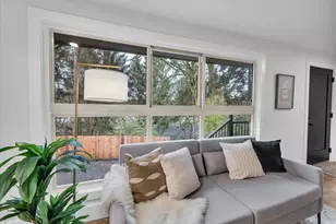 13046 15th Ave NE, Seattle, WA 98125 - Photo 11