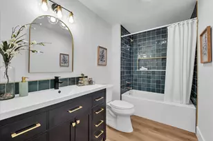 13046 15th Ave NE, Seattle, WA 98125 - Photo 19