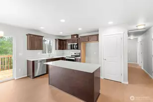 8103 108th St NE, Marysville, WA 98271 - Photo 9