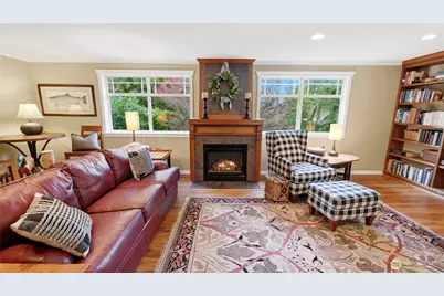 10506 Robin Hood Drive, Edmonds, WA 98020 - Photo 19