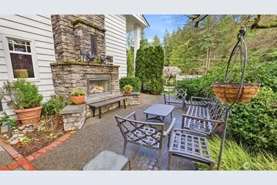 10506 Robin Hood Drive, Edmonds, WA 98020 - Photo 21