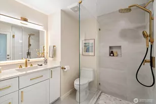 17603 NE 30th Pl, Redmond, WA 98052 - Photo 19