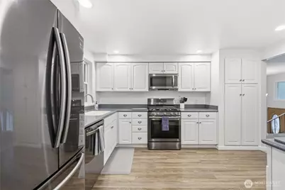 3340 SE Summer Place, Port Orchard, WA 98366 - Photo 9