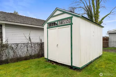 1975 Wilson Avenue, Enumclaw, WA 98022 - Photo 23