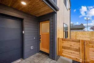 3215 22nd Ave S, Seattle, WA 98144 - Photo 3