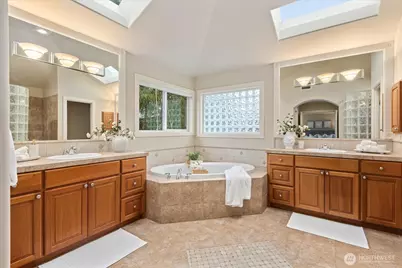 2211 204th Place NE, Sammamish, WA 98074 - Photo 25