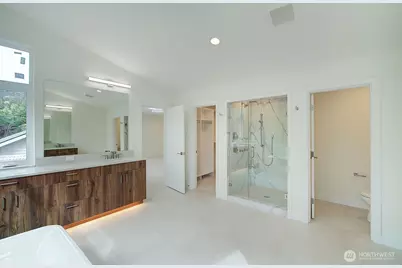 865 Front Street S, Issaquah, WA 98027 - Photo 25