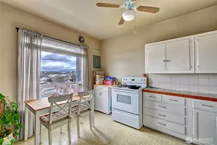 1018 Wall Street SE, Everett, WA 98201 - Photo 9