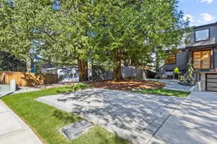 12226 NE 70th St, Kirkland, WA 98033 - Photo 39