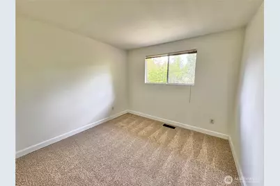 807 Grimes Road, Bothell, WA 98012 - Photo 15