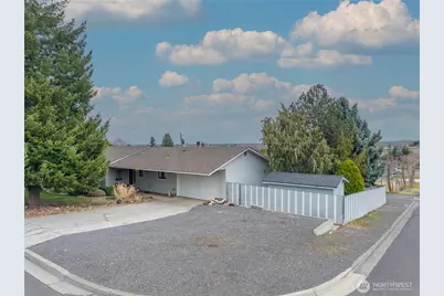 914 Roosevelt Boulevard, Ephrata, WA 98823 - Photo 1