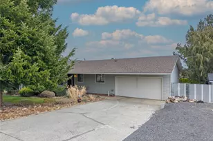 914 Roosevelt Blvd, Ephrata, WA 98823 - Photo 1