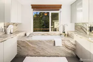 1206 NW Culbertson Dr, Seattle, WA 98177 - Photo 9