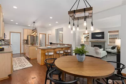 8225 1st Place SE, Lake Stevens, WA 98258 - Photo 9