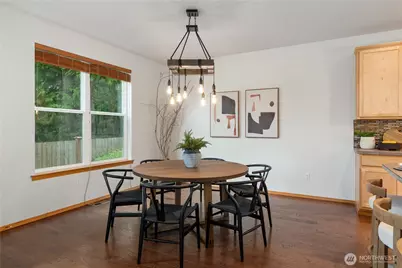 8225 1st Place SE, Lake Stevens, WA 98258 - Photo 7