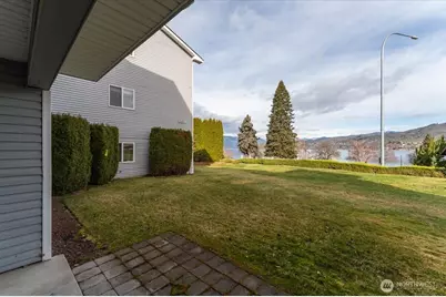2305 W Woodin Ave #2E, Chelan, WA 98816 - Photo 13