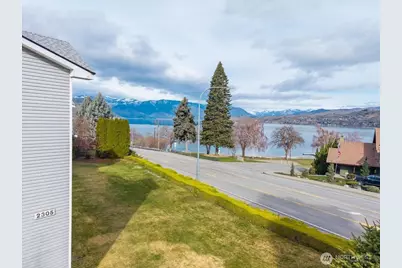 2305 W Woodin Ave #2E, Chelan, WA 98816 - Photo 3