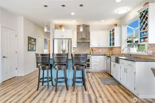 2209 28th St SE, Puyallup, WA 98372 - Photo 9