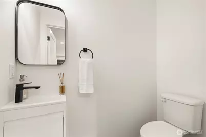 3817 B Fremont Avenue N, Seattle, WA 98103 - Photo 21