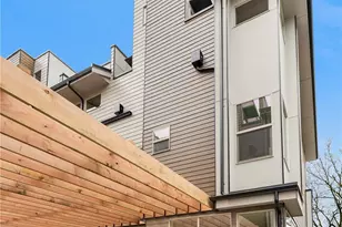 3817 B Fremont Ave N, Seattle, WA 98103 - Photo 25