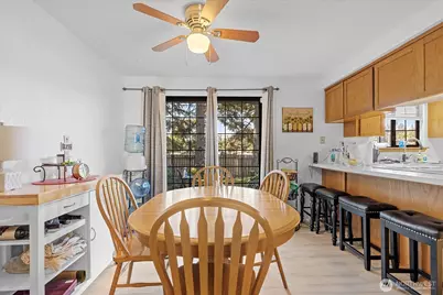 15107 1510 15th Avenue E, Tacoma, WA 98445 - Photo 9