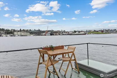 2706 Westlake Avenue N #01A, Seattle, WA 98109 - Photo 25