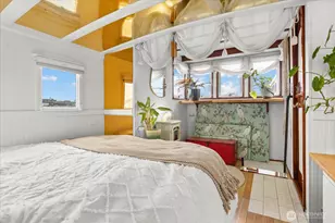 2706 Westlake Ave N, Seattle, WA 98109 - Photo 23