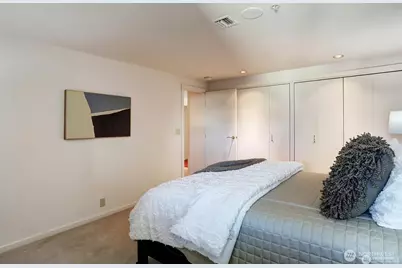 80 Vine Street #602, Seattle, WA 98121 - Photo 29