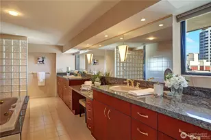 80 Vine St, Seattle, WA 98121 - Photo 25