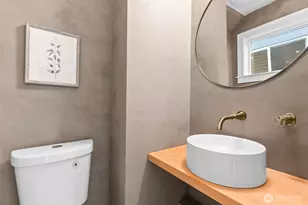 7350 22nd Ave NW, Seattle, WA 98117 - Photo 11