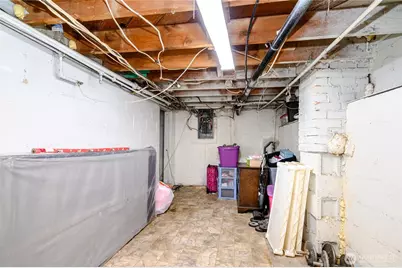 1002 Grandridge Road, Grandview, WA 98930 - Photo 9